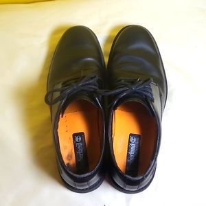 Timberland dress shoes size 7M